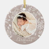 Baby's eerste kerstfoto Taupe Keramisch Ornament (Voorkant)