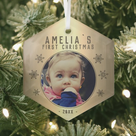 Baby's eerste kerstfoto van Golden Snowflake Glas Ornament (Insitu)