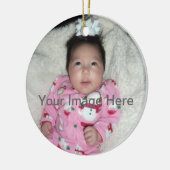 Baby's eerste kerstfoto-versiering keramisch ornament (Links)