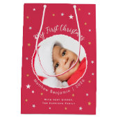 Baby's Eerste Kerstmis Aangepaste Foto Rood Medium Cadeauzakje (Achterkant)