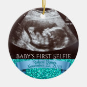 Baby's eerste selfie (blauwe achtergrond) keramisch ornament (Voorkant)