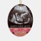 Baby's eerste selfie (roze achtergrond) keramisch ornament (Rechts)