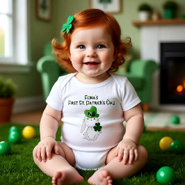 Baby's eerste St. Patrick's Day, aangepaste naam Romper