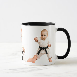 Baby's en baby's maken kata in karate. mok