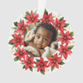 Baby's First Christmas 2025 Poinsettia Wreath Ornament (voorkant)