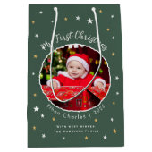 Baby's First Christmas Custom Photo Green Medium Cadeauzakje (Voorkant)