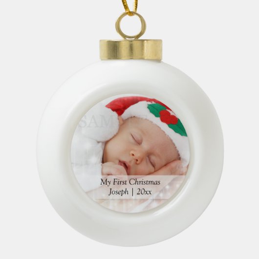 Babys First Kerstmis - Gepersonaliseerd fotosjablo Keramische Bal Ornament (Voorkant)