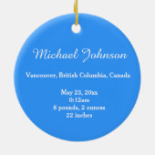 Baby's geboorterecord kerstversiering. blauw keramisch ornament (Achterkant)