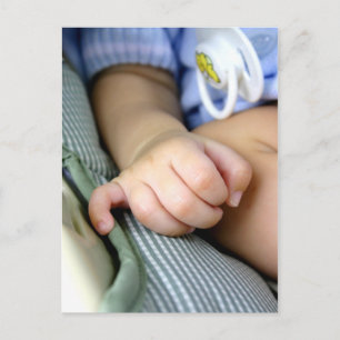Baby's hand briefkaart