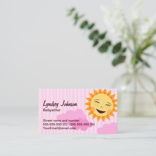 Babysitter visitekaartje, roze met schattige zon visitekaartje (Staand voorkant)