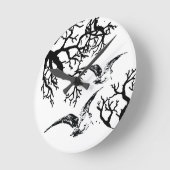 Baccaccia in volo tra i rami ronde klok (Hoek)