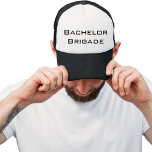 Bachelor Brigade Zwart en Wit Vrijgezellenfeest Trucker Pet<br><div class="desc">Een modern zwart-wit ontwerp met de woorden "Bachelor Brigade" voor de bruidsjonkers.</div>