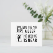 bachelor koopt dit man een biertje dat zijn bruilo aankondigingskaart (Staand voorkant)