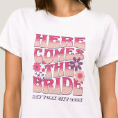 Bachelorette feest hier komt de bruid groovy t-shirt