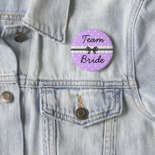 Bachelorette: Paarse Polka Dot Team Bride Ronde Button 5,7 Cm (In situ)