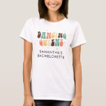 Bachelorette Party Retro DansQueens Custom T-shirt<br><div class="desc">Custom Bachelorette Party Retro Dancing Queens T-Shirt dat u kunt aanpassen met de naam van de bruid. Perfecte bijpassende bruidspartij retro ontwerp shirt. Gebruik onze "Design Tool" voor verdere aanpassingen.</div>