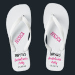 Bachelorette Party voor moderne typografie Teenslippers<br><div class="desc">Deze moderne typografie-teenslippers zijn een perfect simpele dankjewel voor elke bruid die in de zomer of op het strand een bachelerotte feest heeft! Personaliseer met de naam van de bruid,  de naam van uw bruidsmeisje/vriend,  en bachelorette partijdatum.</div>