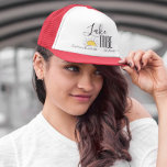 Bachelorette Vacatie bij het meer van Tribe Girl Trucker Pet<br><div class="desc">Dit ontwerp kan op het gebied worden gepersonaliseerd dat door de foto en/of tekst te veranderen wordt verstrekt. Of het kan worden aangepast door te klikken deze Sjabloon personaliseert en dan de klik te kiezen om verdere optie aan te passen en de kleur van de achtergrond te schrappen of te...</div>