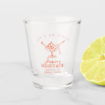 Bachelorette weekend party gunst gepersonaliseerd shot glas<br><div class="desc">Bachelorette weekend party gunsten,  gepersonaliseerd met jouw naam en datum,  met een vrouw in een cocktailglas. Gemakkelijk om voor om het even welk partij te veranderen.</div>