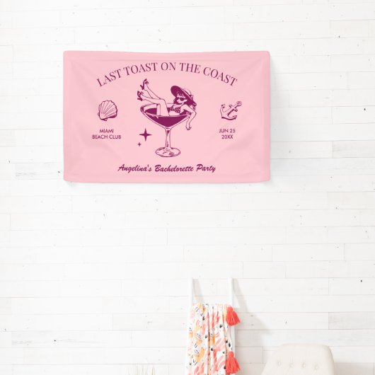 Bacheloretteparty op het strand: laatste toast aan spandoek (Insitu)