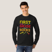 Back To School 1st Grade Rocks Student Teacher Tea T-shirt (Voorkant volledig)