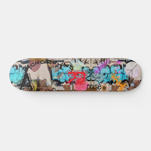 Background Noise Skateboard (Horizontaal)