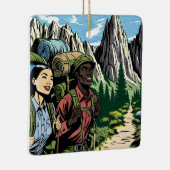 Backpacken Paar Wandelpad door bergen Keramisch Ornament (Rechts)