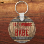 Backwoods Babe Whiskey Keg Sleutelhanger (Achterkant)