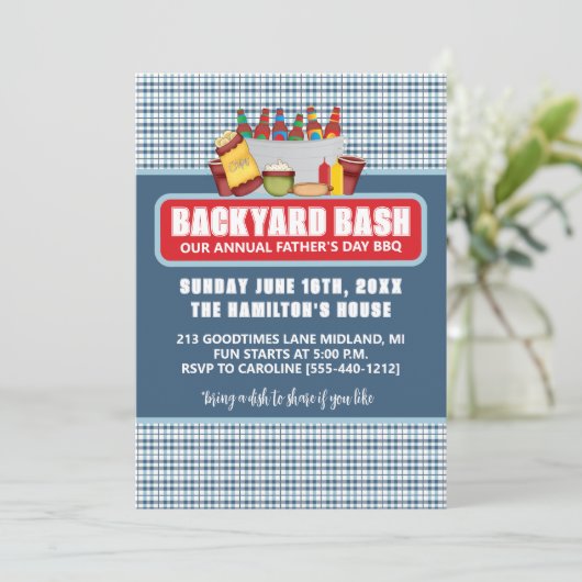 Backyard Bash Jaarlijkse Vaderdag BBQ Uitnodiginge Kaart (Staand voorkant)