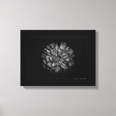 Backyard Flowers In Black & White No 79 Border Canvas Afdruk (Voorkant)