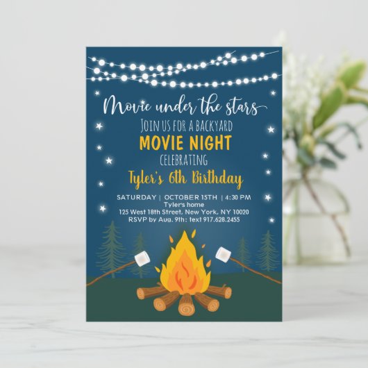 Backyard Movie Night S'mores Birthday Kaart (Staand voorkant)
