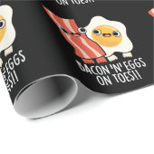 Bacon And Eggs On Toes Funny Toast Pun Dark BG Cadeaupapier (Rol Hoek)