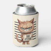 Bad Attitude Cat Mugshot – Grappig katachtig ontwe Blikjeskoeler (Blikje Voorkant)