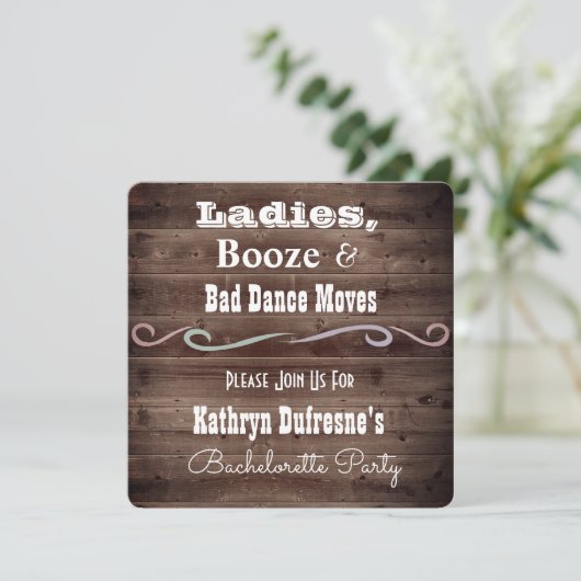 "Bad Dance Moves" Rustic Bachelorette Uitnodiging (Staand voorkant)