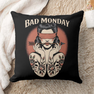 Bad Monday Pillow – Retro Tattoo Art Design Kussen