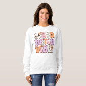 Bad Witch Vibes Retro Halloween Pastel Sweatshirt (Voorkant volledig)