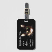 Badass Cats - "Donkere kant heeft koekjes" Bagagelabel (Voorkant (verticaal))