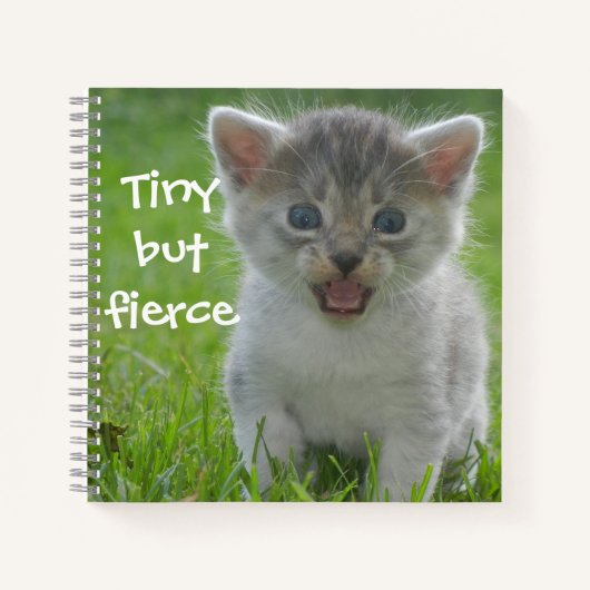 Badass Cats - "Tiny but Fierce" Kitten Notitieboek (Voorkant)