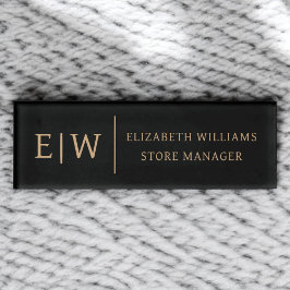 Badge Magneet Zwart Goud Monogram Werknemer Naam T