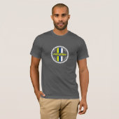 Badge op grijs medium t-shirt (Voorkant volledig)