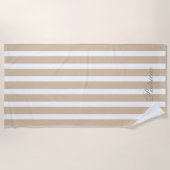Badhanddoek met eigen naam in goudbeige met witte (Voorkant)