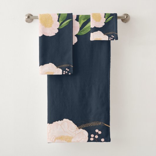 Badkamer handdoek set Baby Roze Kosmos op Navy (Insitu)