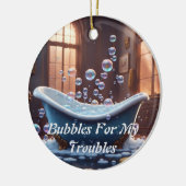 Badkuip met bubbels, Schattigee, grappige Cartoon Keramisch Ornament (Links)