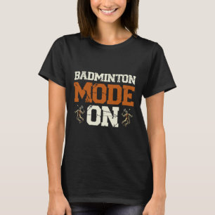 Badmintonmodus op shuttleracket t-shirt