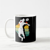 Badmintonspeler Retro Badminton Team Shuttle Play Koffiemok (Links)