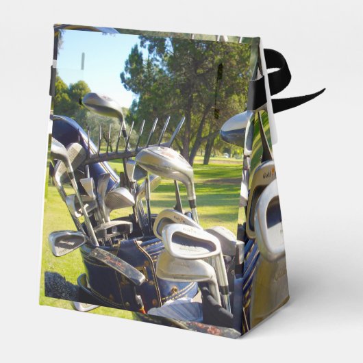 Bag vol met Golfclubs, cadeaudoos Bedankdoosjes (Achterkant)
