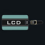 Bagagelabels voor hedendaagse initialen monogram<br><div class="desc">Gepersonaliseerd mannelijk bagagelabel met 3 letters voor monogram. Klassieke zwarte en waterige groene streep met witte monogrammed naam inititiale letters,  d.w.z. LCD. Elegant cadeauidee voor mannen. Manly kleurencombinatie. Horizontale strepen in aangepaste kleur. Modern hedendaags etiket voor klaszakken en koffers.</div>
