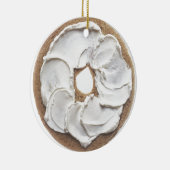 Bagel met Cream Cheese Keramisch Ornament (Rechts)