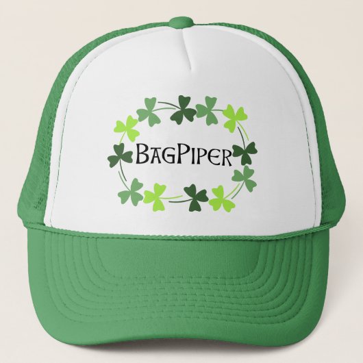 Bagpiper Shamrock Oval Trucker Pet (Voorkant)
