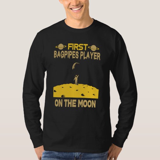 Bagpipes Player On The Moon T-shirt (Voorkant)